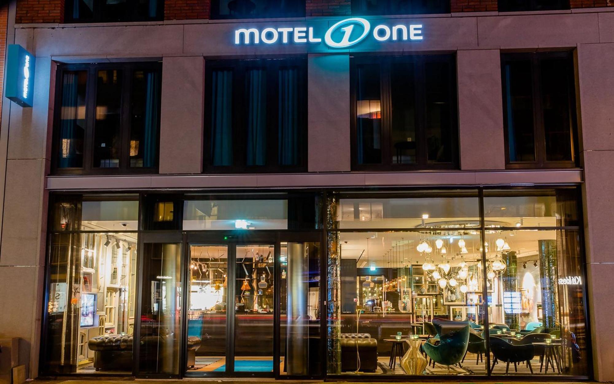 Motel One Amsterdam-Waterlooplein Bagian luar foto